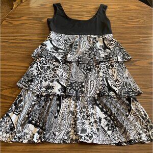 Sandra Darren black white sleeveless dress size 6